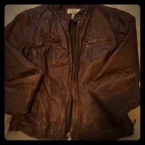 Vintage Levi’s jacket- distressed leather-SM